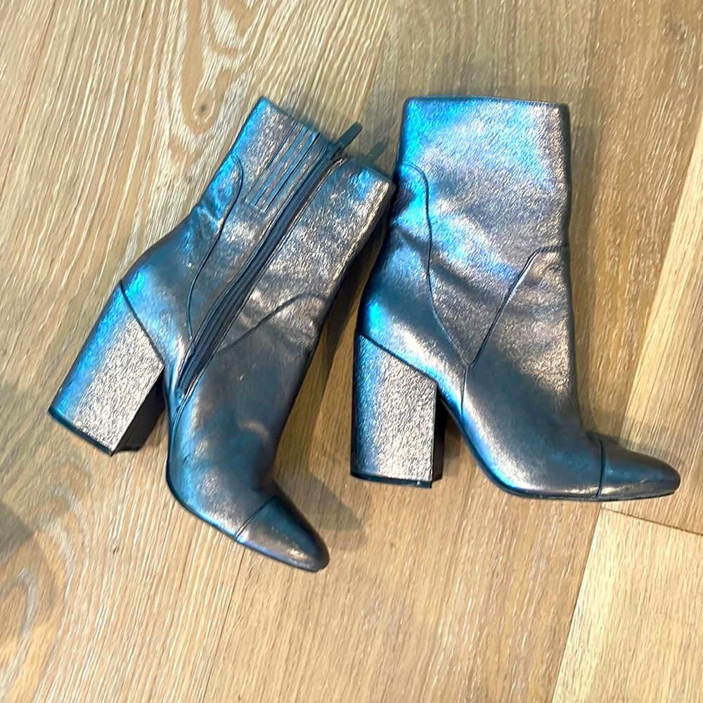 Kendall and Kylie metallic platform booties
